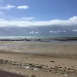 Le Dy Face A Nyaraló Pirou